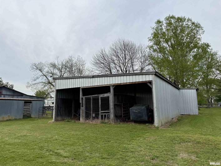 8806 Unionville Road, Brookport, Illinois 62910, 3 Bedrooms Bedrooms, 0 ,1 BathroomBathrooms,Residential,For Sale,Unionville,0,RMAEB457599
