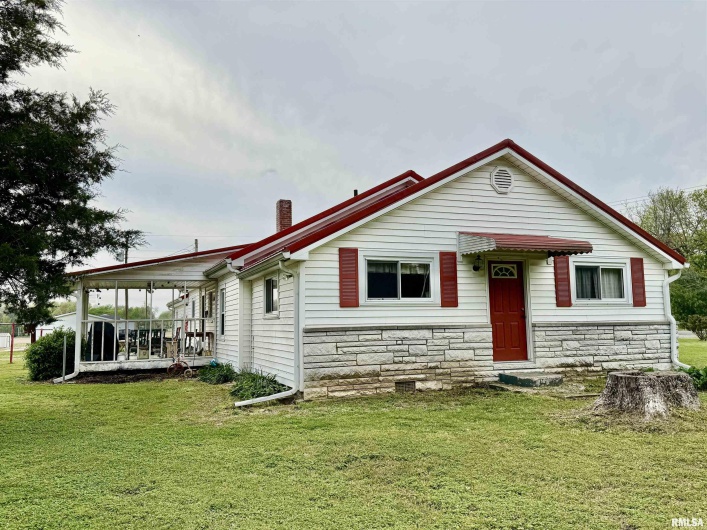 8806 Unionville Road, Brookport, Illinois 62910, 3 Bedrooms Bedrooms, 0 ,1 BathroomBathrooms,Residential,For Sale,Unionville,0,RMAEB457599