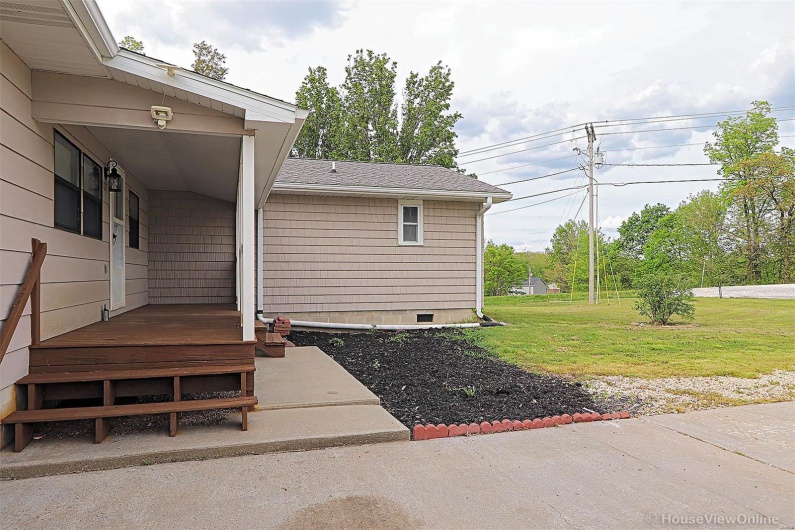 7517 Us Highway 61, Jackson, Missouri 63755, 3 Bedrooms Bedrooms, 8 Rooms Rooms,2 BathroomsBathrooms,Residential,For Sale,Us Highway 61,MAR25024933