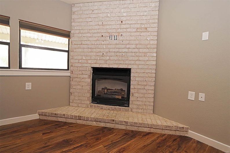 7517 Us Highway 61, Jackson, Missouri 63755, 3 Bedrooms Bedrooms, 8 Rooms Rooms,2 BathroomsBathrooms,Residential,For Sale,Us Highway 61,MAR25024933