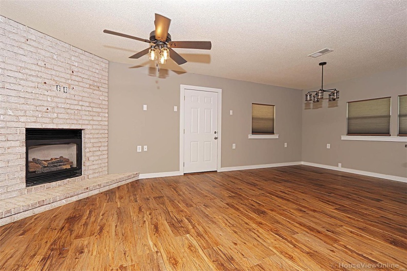 7517 Us Highway 61, Jackson, Missouri 63755, 3 Bedrooms Bedrooms, 8 Rooms Rooms,2 BathroomsBathrooms,Residential,For Sale,Us Highway 61,MAR25024933
