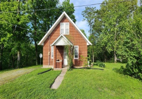 500 Church Street, Chester, Illinois 62233, 3 Bedrooms Bedrooms, 6 Rooms Rooms,1 BathroomBathrooms,Residential,For Sale,Church,MAR25025029