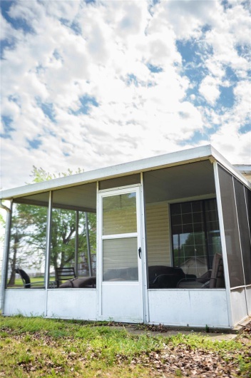 608 Commercial Street, Kennett, Missouri 63857, 3 Bedrooms Bedrooms, 8 Rooms Rooms,2 BathroomsBathrooms,Residential,For Sale,Commercial,MAR25024980