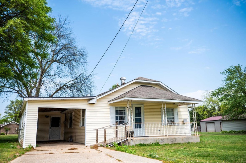 608 Commercial Street, Kennett, Missouri 63857, 3 Bedrooms Bedrooms, 8 Rooms Rooms,2 BathroomsBathrooms,Residential,For Sale,Commercial,MAR25024980