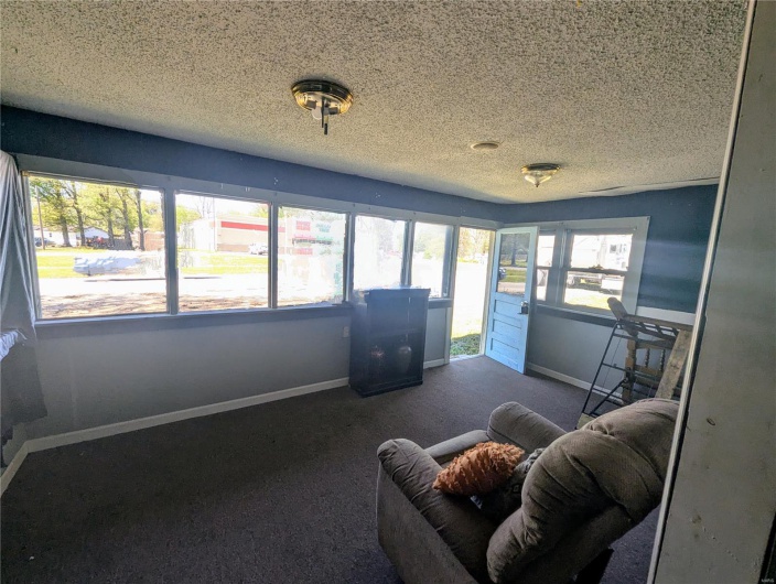 401 Grand Avenue, Campbell, Missouri 63933, 1 Bedroom Bedrooms, 2 Rooms Rooms,1 BathroomBathrooms,Residential,For Sale,Grand,MAR25024883