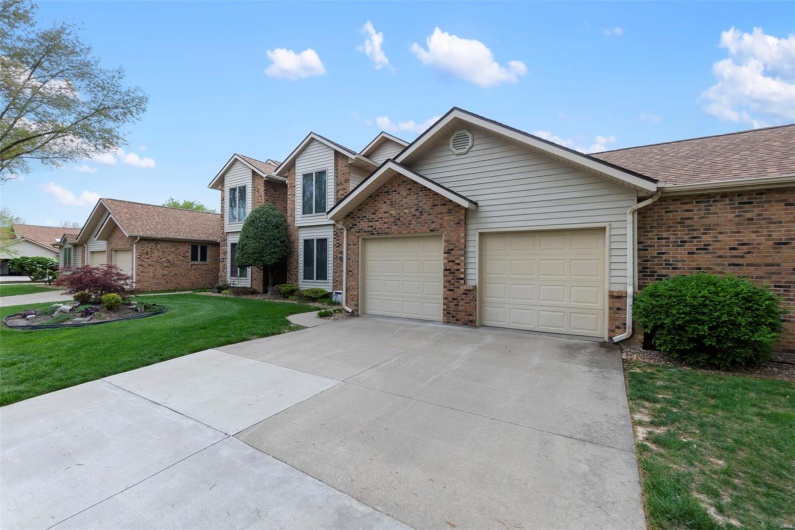 2226 Bent Creek Drive, Jackson, Missouri 63755, 3 Bedrooms Bedrooms, 7 Rooms Rooms,3 BathroomsBathrooms,Residential,For Sale,Bent Creek,MAR25023327