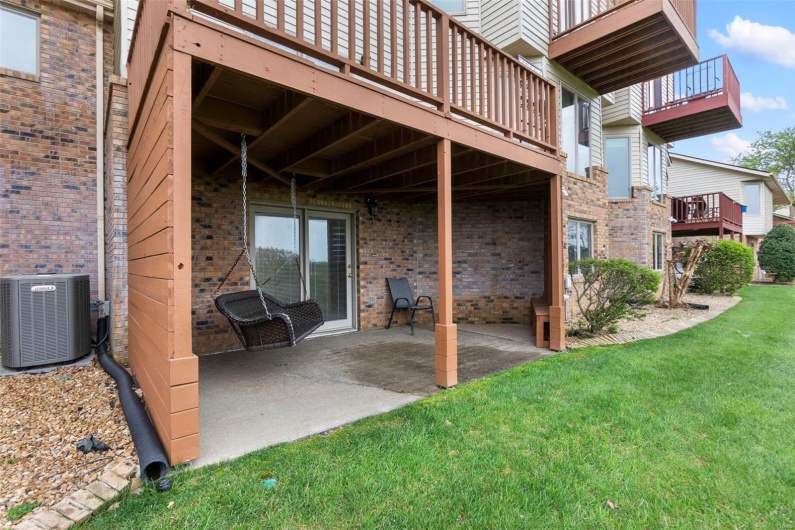 2226 Bent Creek Drive, Jackson, Missouri 63755, 3 Bedrooms Bedrooms, 7 Rooms Rooms,3 BathroomsBathrooms,Residential,For Sale,Bent Creek,MAR25023327
