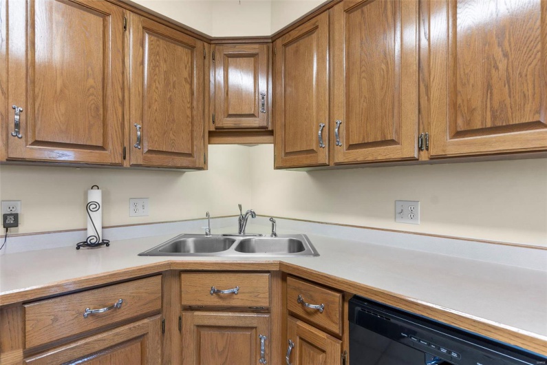 2226 Bent Creek Drive, Jackson, Missouri 63755, 3 Bedrooms Bedrooms, 7 Rooms Rooms,3 BathroomsBathrooms,Residential,For Sale,Bent Creek,MAR25023327