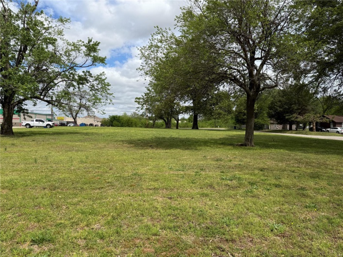310 Independence Avenue, Kennett, Missouri 63857, ,Commercial Sale,For Sale,Independence,MAR25021406