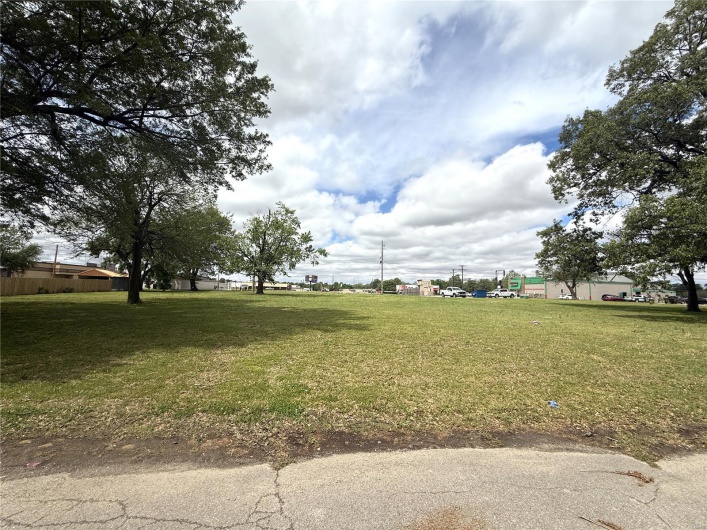 310 Independence Avenue, Kennett, Missouri 63857, ,Commercial Sale,For Sale,Independence,MAR25021406