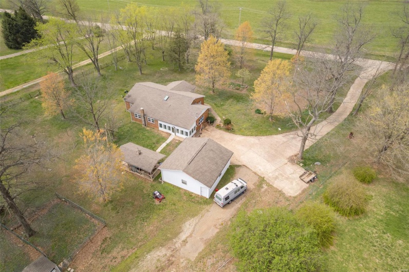 4648 Hillsboro Road, Farmington, Missouri 63640, 3 Bedrooms Bedrooms, 9 Rooms Rooms,2 BathroomsBathrooms,Residential,For Sale,Hillsboro,MAR25021088