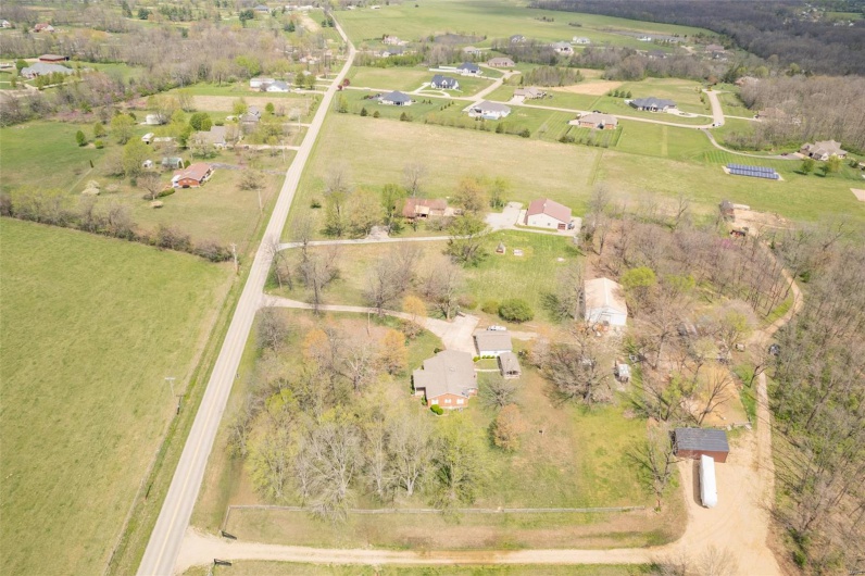 4648 Hillsboro Road, Farmington, Missouri 63640, 3 Bedrooms Bedrooms, 9 Rooms Rooms,2 BathroomsBathrooms,Residential,For Sale,Hillsboro,MAR25021088