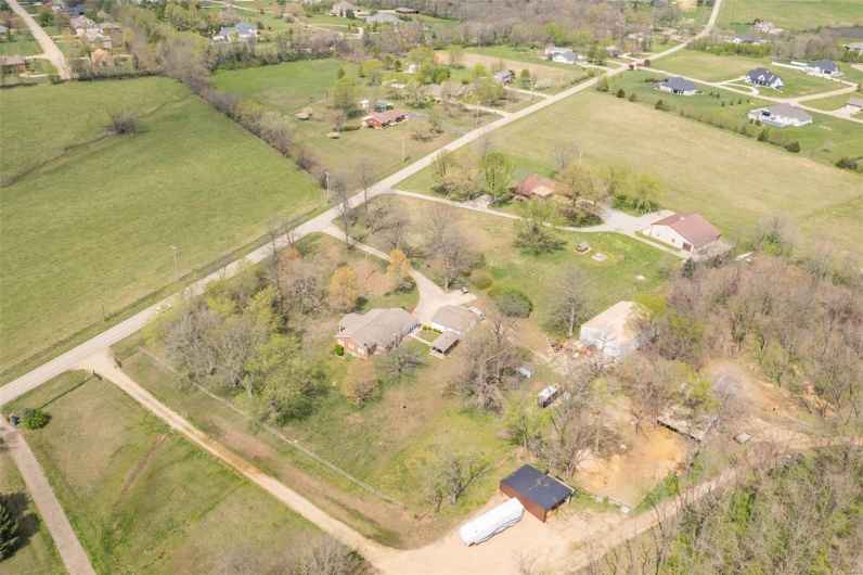 4648 Hillsboro Road, Farmington, Missouri 63640, 3 Bedrooms Bedrooms, 9 Rooms Rooms,2 BathroomsBathrooms,Residential,For Sale,Hillsboro,MAR25021088