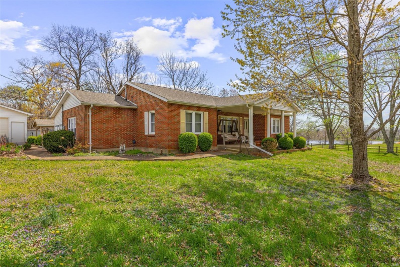 4648 Hillsboro Road, Farmington, Missouri 63640, 3 Bedrooms Bedrooms, 9 Rooms Rooms,2 BathroomsBathrooms,Residential,For Sale,Hillsboro,MAR25021088