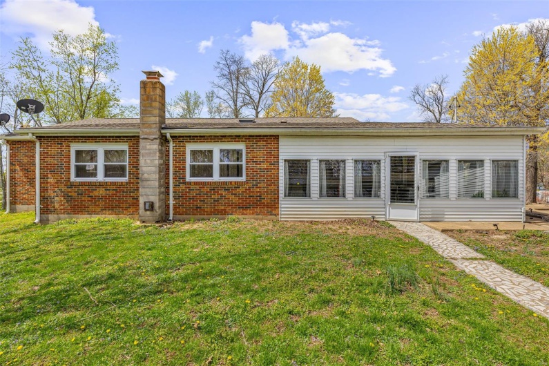 4648 Hillsboro Road, Farmington, Missouri 63640, 3 Bedrooms Bedrooms, 9 Rooms Rooms,2 BathroomsBathrooms,Residential,For Sale,Hillsboro,MAR25021088