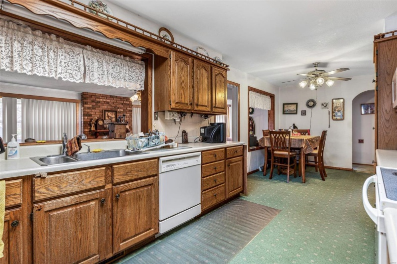 4648 Hillsboro Road, Farmington, Missouri 63640, 3 Bedrooms Bedrooms, 9 Rooms Rooms,2 BathroomsBathrooms,Residential,For Sale,Hillsboro,MAR25021088