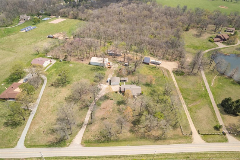 4648 Hillsboro Road, Farmington, Missouri 63640, 3 Bedrooms Bedrooms, 9 Rooms Rooms,2 BathroomsBathrooms,Residential,For Sale,Hillsboro,MAR25021088