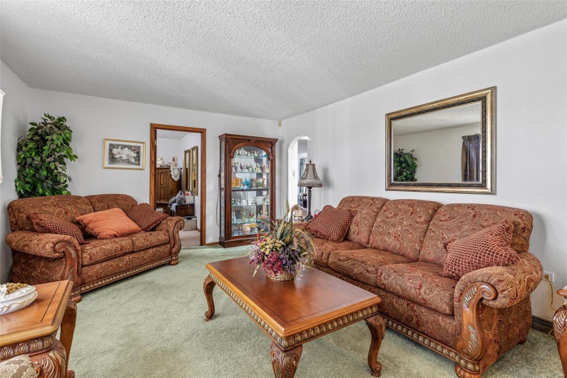 4648 Hillsboro Road, Farmington, Missouri 63640, 3 Bedrooms Bedrooms, 9 Rooms Rooms,2 BathroomsBathrooms,Residential,For Sale,Hillsboro,MAR25021088