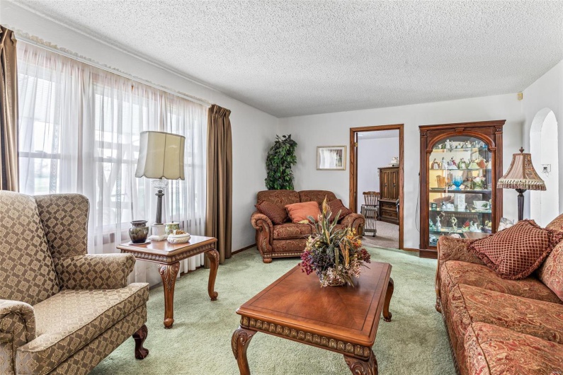 4648 Hillsboro Road, Farmington, Missouri 63640, 3 Bedrooms Bedrooms, 9 Rooms Rooms,2 BathroomsBathrooms,Residential,For Sale,Hillsboro,MAR25021088