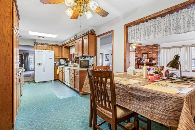 4648 Hillsboro Road, Farmington, Missouri 63640, 3 Bedrooms Bedrooms, 9 Rooms Rooms,2 BathroomsBathrooms,Residential,For Sale,Hillsboro,MAR25021088