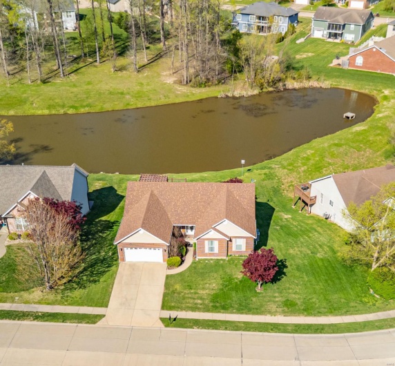 2600 Cobblestone Court, Cape Girardeau, Missouri 63701, 8 Bedrooms Bedrooms, 21 Rooms Rooms,5 BathroomsBathrooms,Residential,For Sale,Cobblestone,MAR25025201