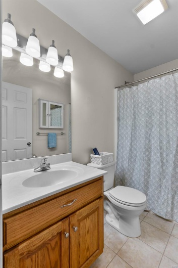 2600 Cobblestone Court, Cape Girardeau, Missouri 63701, 8 Bedrooms Bedrooms, 21 Rooms Rooms,5 BathroomsBathrooms,Residential,For Sale,Cobblestone,MAR25025201
