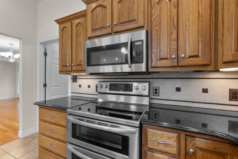 2600 Cobblestone Court, Cape Girardeau, Missouri 63701, 8 Bedrooms Bedrooms, 21 Rooms Rooms,5 BathroomsBathrooms,Residential,For Sale,Cobblestone,MAR25025201