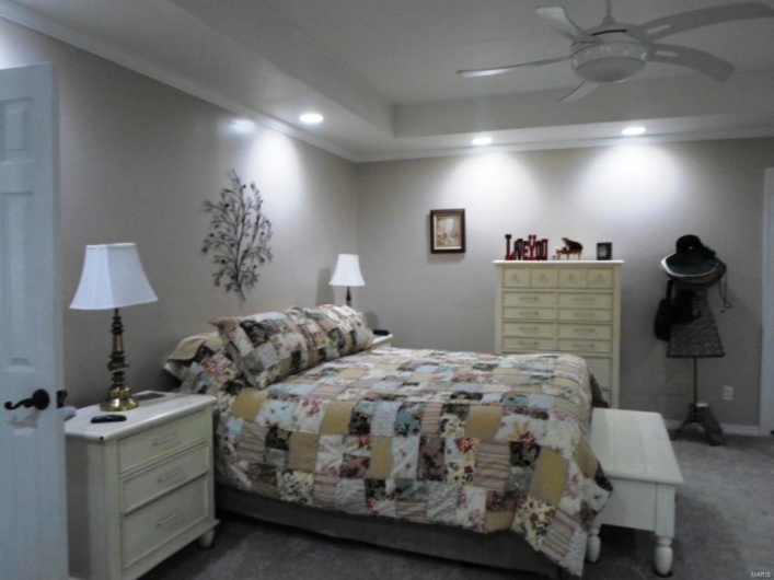 Bedroom featuring carpet flooring, recessed lighting, and ceiling fan