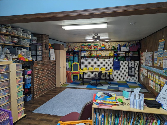 705 Burks Road, Farmington, Missouri 63640, 6 Rooms Rooms,Residential,For Sale,Burks,MAR25025271