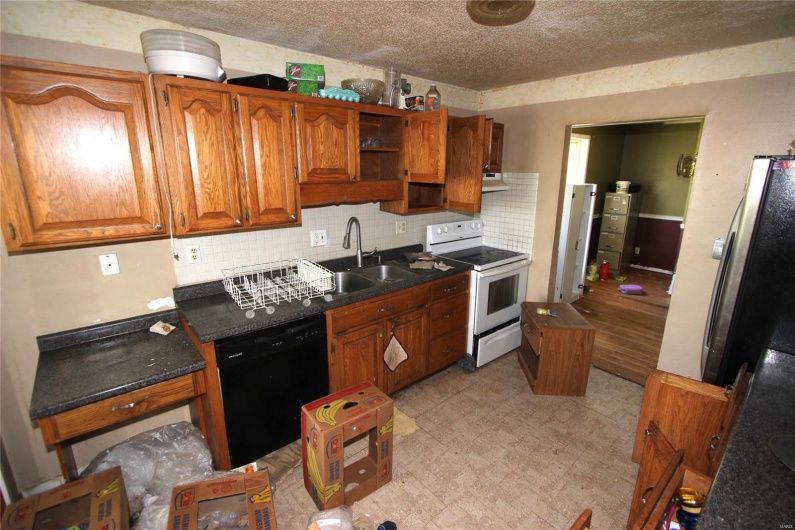 1730 Liberty Street, Farmington, Missouri 63640, 3 Bedrooms Bedrooms, 6 Rooms Rooms,2 BathroomsBathrooms,Residential,For Sale,Liberty,MAR25025379
