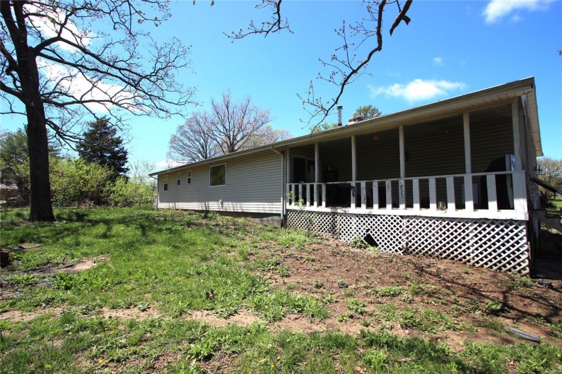 1730 Liberty Street, Farmington, Missouri 63640, 3 Bedrooms Bedrooms, 6 Rooms Rooms,2 BathroomsBathrooms,Residential,For Sale,Liberty,MAR25025379