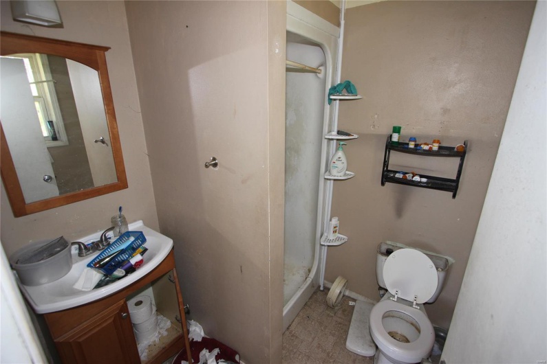 1730 Liberty Street, Farmington, Missouri 63640, 3 Bedrooms Bedrooms, 6 Rooms Rooms,2 BathroomsBathrooms,Residential,For Sale,Liberty,MAR25025379