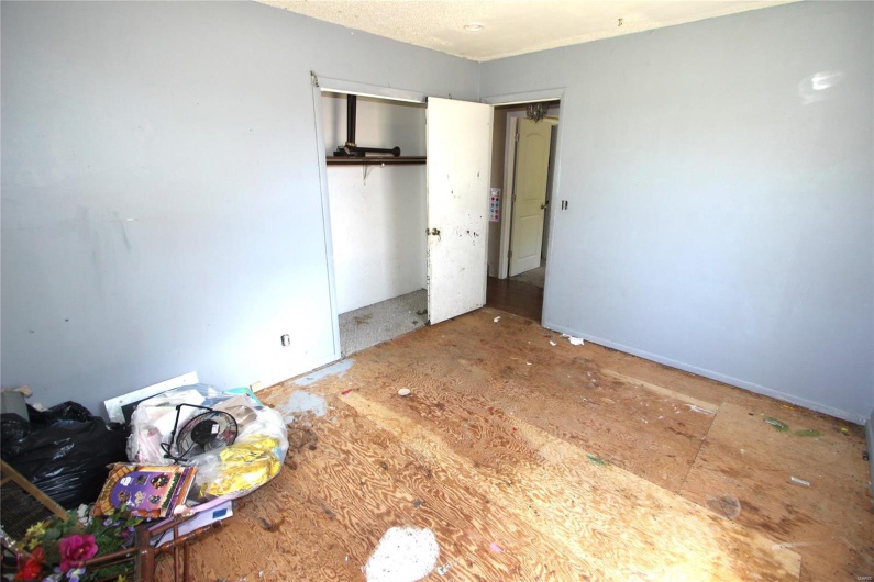 1730 Liberty Street, Farmington, Missouri 63640, 3 Bedrooms Bedrooms, 6 Rooms Rooms,2 BathroomsBathrooms,Residential,For Sale,Liberty,MAR25025379