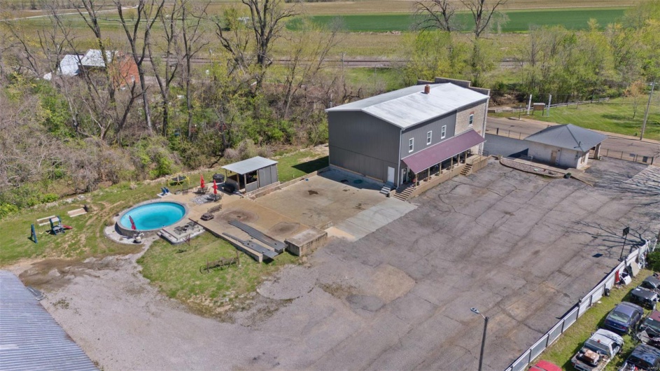 305 Main Street, Ste Genevieve, Missouri 63670, 5 Bedrooms Bedrooms, 12 Rooms Rooms,3 BathroomsBathrooms,Residential,For Sale,Main,MAR25024965