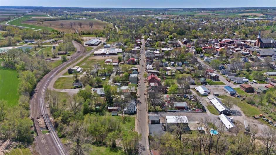 305 Main Street, Ste Genevieve, Missouri 63670, 5 Bedrooms Bedrooms, 12 Rooms Rooms,3 BathroomsBathrooms,Residential,For Sale,Main,MAR25024965