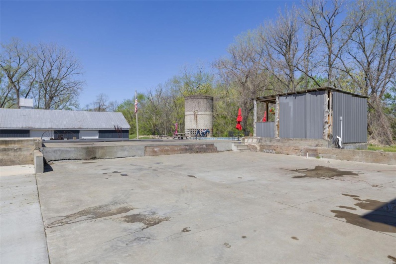 305 Main Street, Ste Genevieve, Missouri 63670, 5 Bedrooms Bedrooms, 12 Rooms Rooms,3 BathroomsBathrooms,Residential,For Sale,Main,MAR25024965