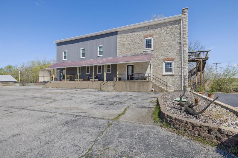 305 Main Street, Ste Genevieve, Missouri 63670, 5 Bedrooms Bedrooms, 12 Rooms Rooms,3 BathroomsBathrooms,Residential,For Sale,Main,MAR25024965