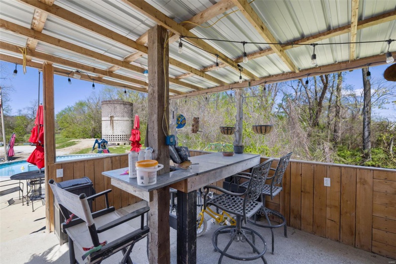 305 Main Street, Ste Genevieve, Missouri 63670, 5 Bedrooms Bedrooms, 12 Rooms Rooms,3 BathroomsBathrooms,Residential,For Sale,Main,MAR25024965