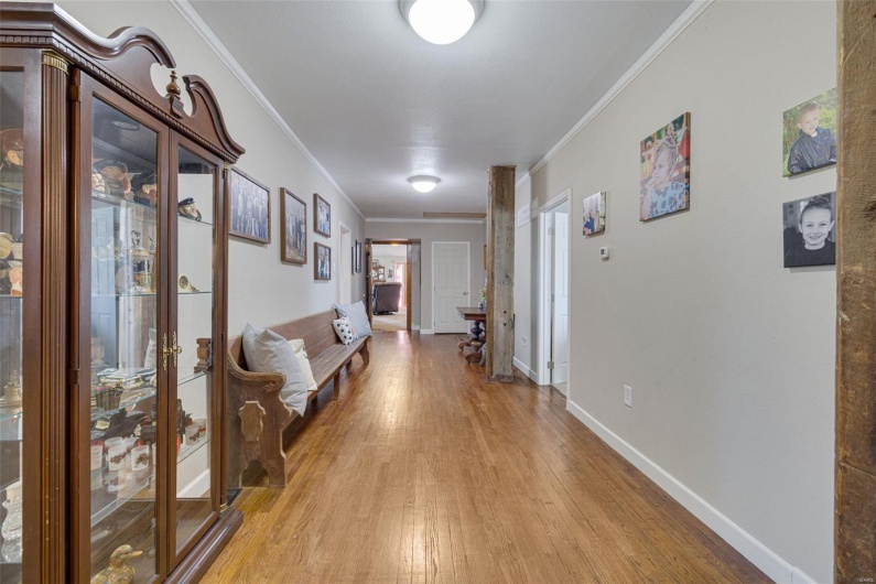 2nd Floor, Hallway