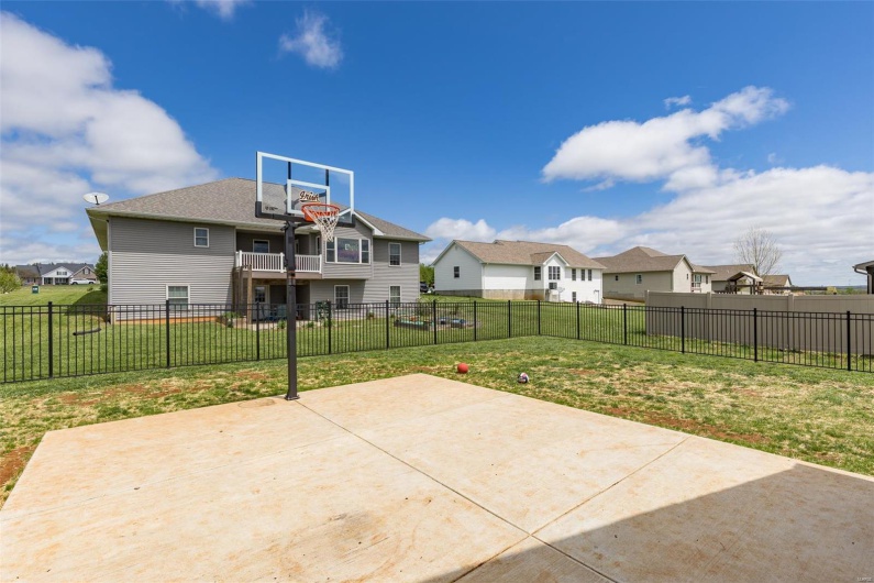 105 Shepherd Mountain Road, Farmington, Missouri 63640, 4 Bedrooms Bedrooms, 13 Rooms Rooms,3 BathroomsBathrooms,Residential,For Sale,Shepherd Mountain,MAR25024808