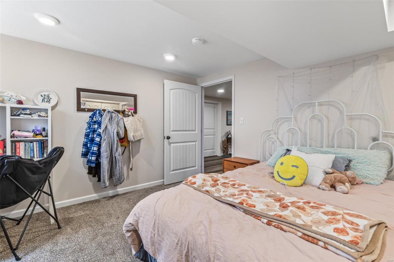 105 Shepherd Mountain Road, Farmington, Missouri 63640, 4 Bedrooms Bedrooms, 13 Rooms Rooms,3 BathroomsBathrooms,Residential,For Sale,Shepherd Mountain,MAR25024808