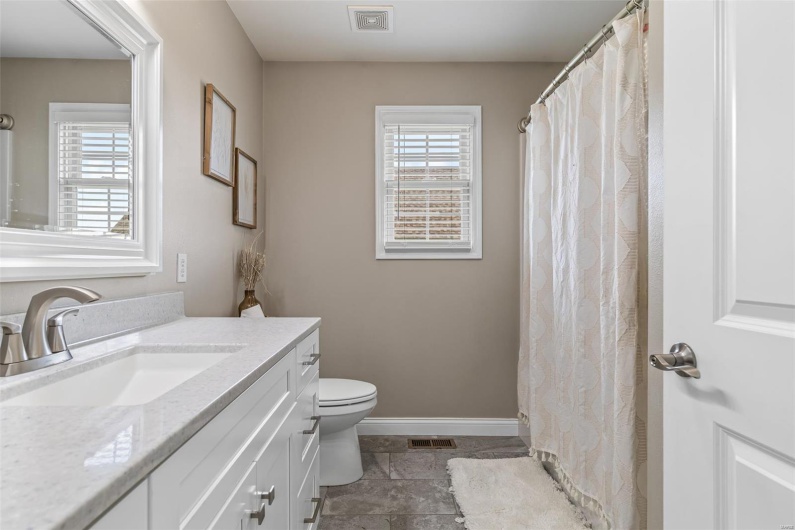 105 Shepherd Mountain Road, Farmington, Missouri 63640, 4 Bedrooms Bedrooms, 13 Rooms Rooms,3 BathroomsBathrooms,Residential,For Sale,Shepherd Mountain,MAR25024808