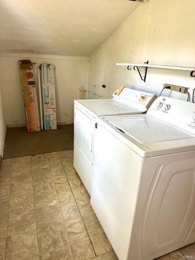 22271 State Highway CC, Marble Hill, Missouri 63764, 4 Bedrooms Bedrooms, 5 Rooms Rooms,3 BathroomsBathrooms,Residential,For Sale,State Highway CC,MAR25025522