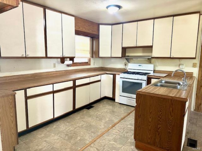 22271 State Highway CC, Marble Hill, Missouri 63764, 4 Bedrooms Bedrooms, 5 Rooms Rooms,3 BathroomsBathrooms,Residential,For Sale,State Highway CC,MAR25025522
