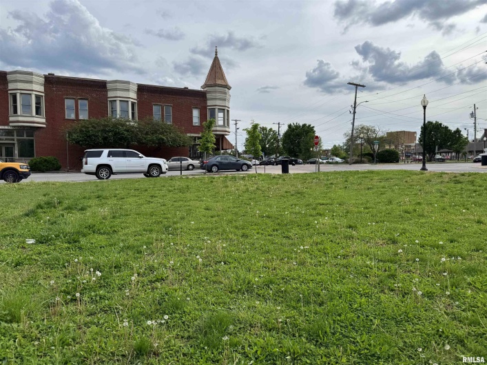 201 WASHINGTON Street, Carbondale, Illinois 62901, 0 , 0 ,0,Land,For Sale,WASHINGTON,0,RMAQC4262557
