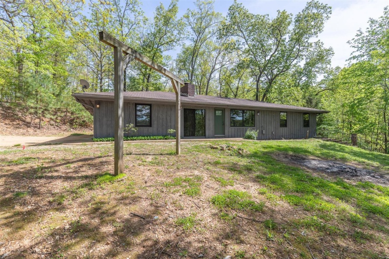 136 Rhinestone Ln, Poplar Bluff, Missouri 63901, 5 Bedrooms Bedrooms, 12 Rooms Rooms,3 BathroomsBathrooms,Residential,For Sale,Rhinestone Ln,MAR25025442