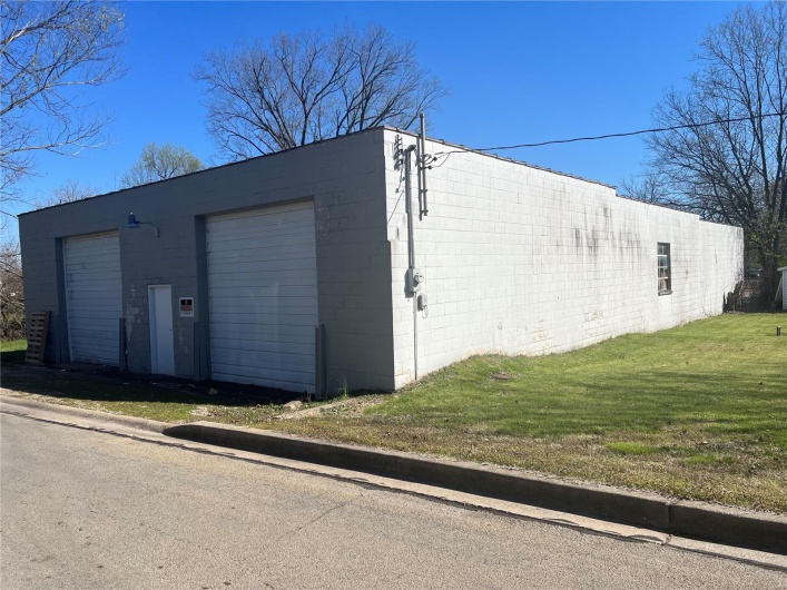 206 College, Farmington, Missouri 63640, ,Commercial Sale,For Sale,College,MAR24018392