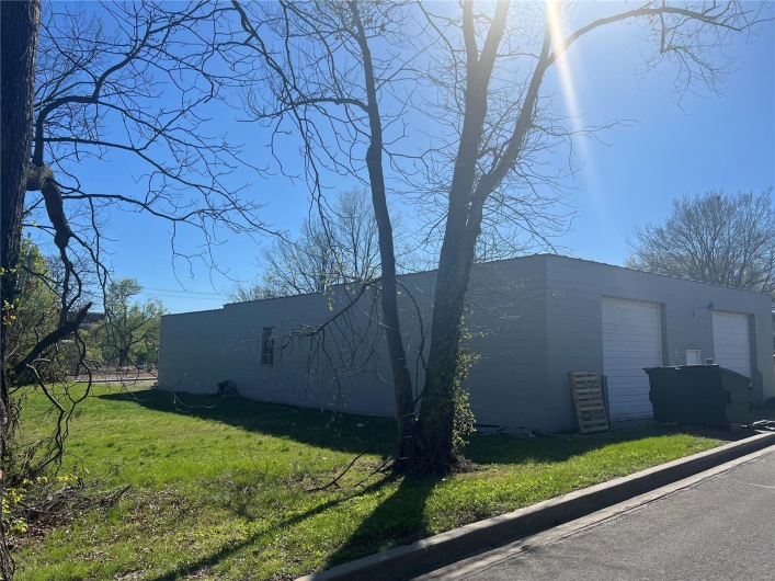 206 College, Farmington, Missouri 63640, ,Commercial Sale,For Sale,College,MAR24018392