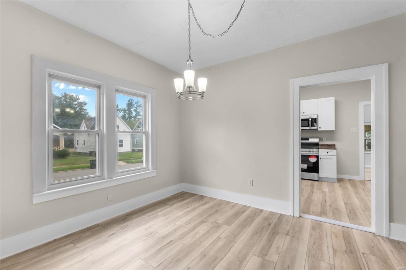 1401 Bessie Street, Cape Girardeau, Missouri 63701, 3 Bedrooms Bedrooms, 5 Rooms Rooms,1 BathroomBathrooms,Residential,For Sale,Bessie,MAR25025646