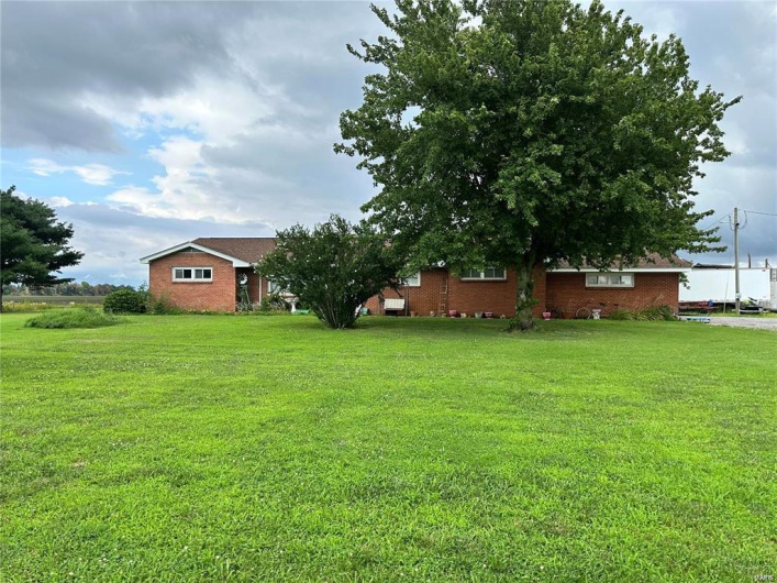 634 425th Road, Bertrand, Missouri 63823, 3 Bedrooms Bedrooms, 8 Rooms Rooms,2 BathroomsBathrooms,Residential,For Sale,425th,MAR25026841